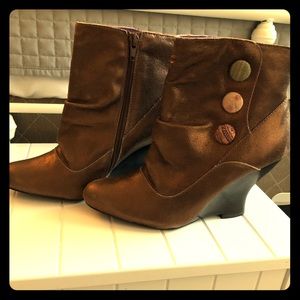 Kenzie wedge booties size 8 worn once